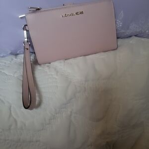 Michael Kors Soft Purple Wristlet
